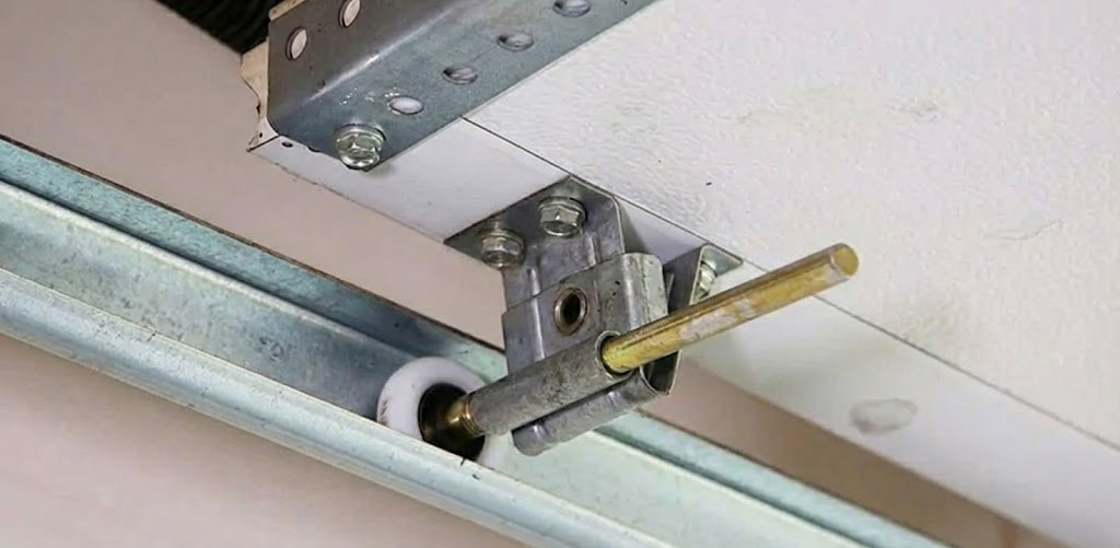 Worn-Out Rollers Replacement In Arlington Heights – Garage Door Service Worn-Out Rollers Replacement In Arlington Heights – Garage Door Service