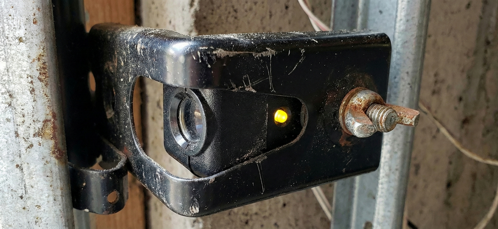 Garage-Door-Sensor-Yellow-Light