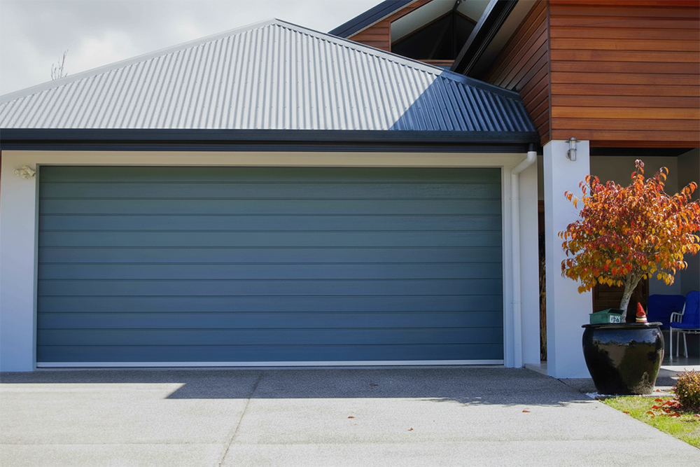 Types Of Overhead Doors: 2026 Guide – Nw Chicago Homes &Amp; Business - Garage Door Guides 1